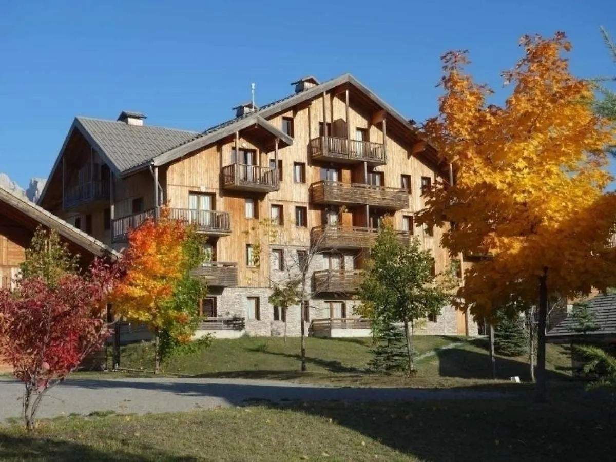 Charmant 2 Pieces Pour 4 Personnes Avec Balcon Et Acces Piscine A Superdevoluy - Fr-1-504-549 Saint-Étienne-en-Dévoluy 0*,